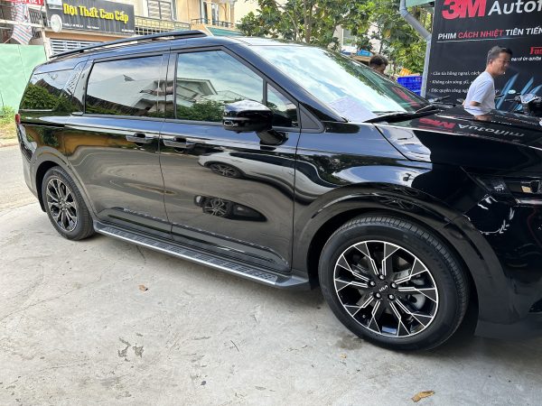 Dán Decal Mâm xe Kia Carnival Màu Đen