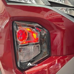 Độ đèn Hyundai Creta cấu hình 2 Bi zin xe bản thấp thêm mắt quỷ đỏ