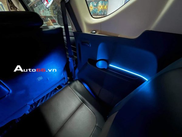 LED nội thất Xpander lắp vị trí hàng ghế thứ 3
