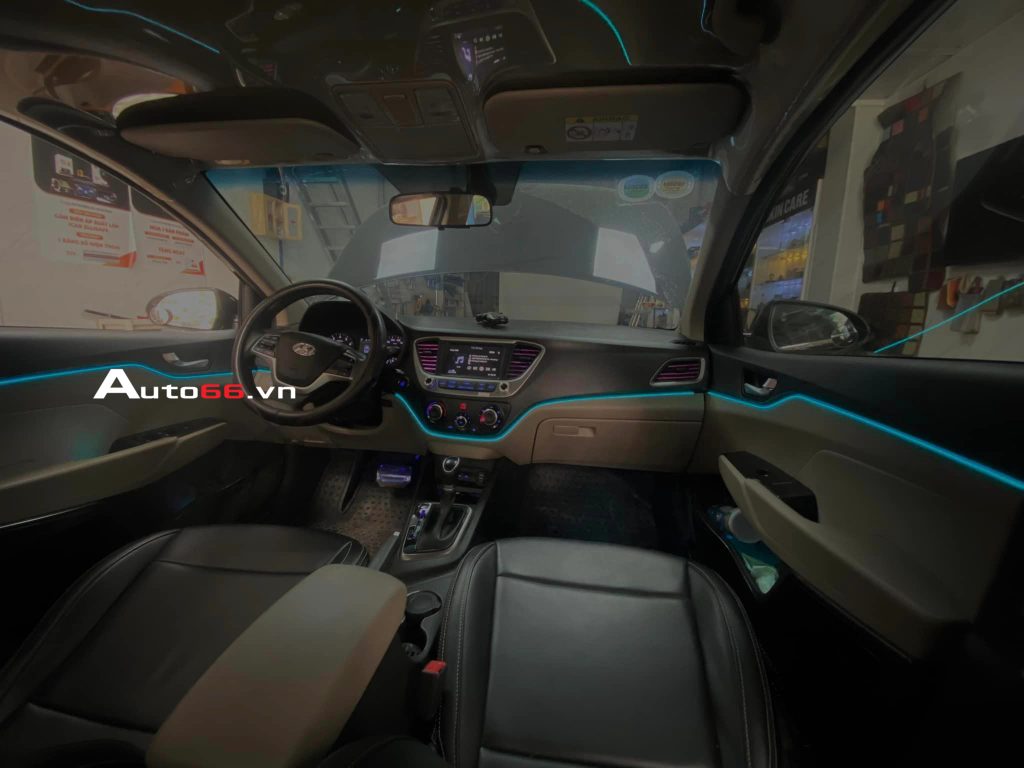 LED nội thất Hyundai Accent V2 vị trí taplo