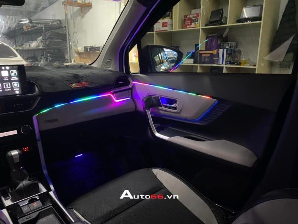 LED nội thất Toyota Veloz V3 vị trí cửa