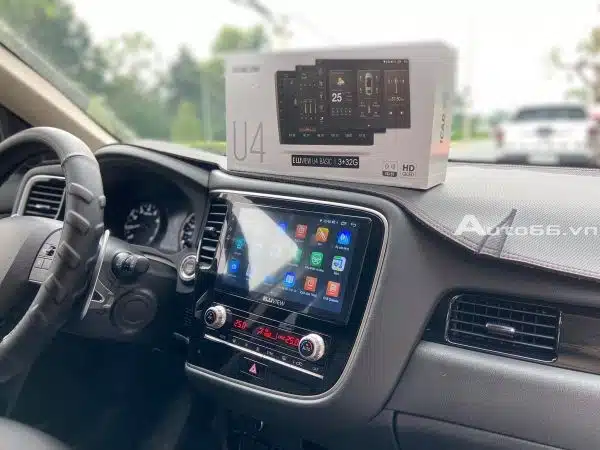 Màn hình Elliview U4 Basic xe Outlander