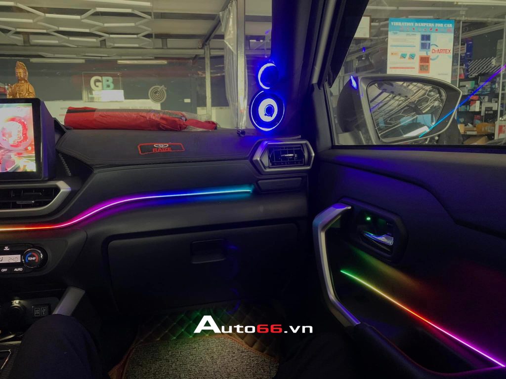 LED nội thất V3 Toyota Raize màu cực đẹp
