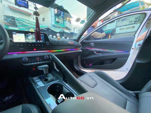 LED nội thất Hyundai Elantra 2023 V3 vị trí taplo