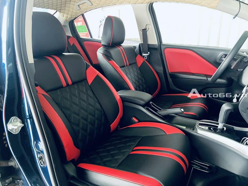 bọc ghế da xe ô tô Honda City mẫu cũ mẫu da 2 màu đỏ đen thể thao