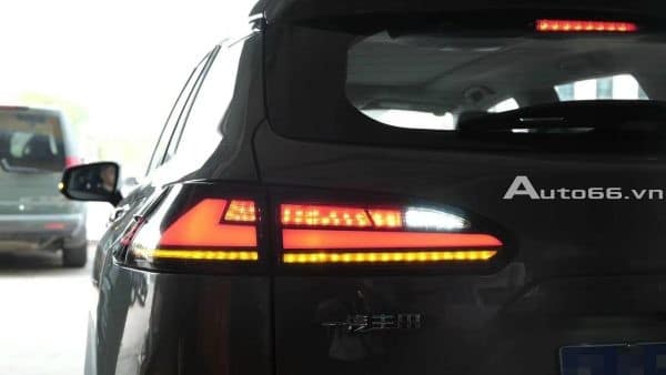 Tính năng đèn hậu Toyota Corolla Cross Full LED mẫu Lexus